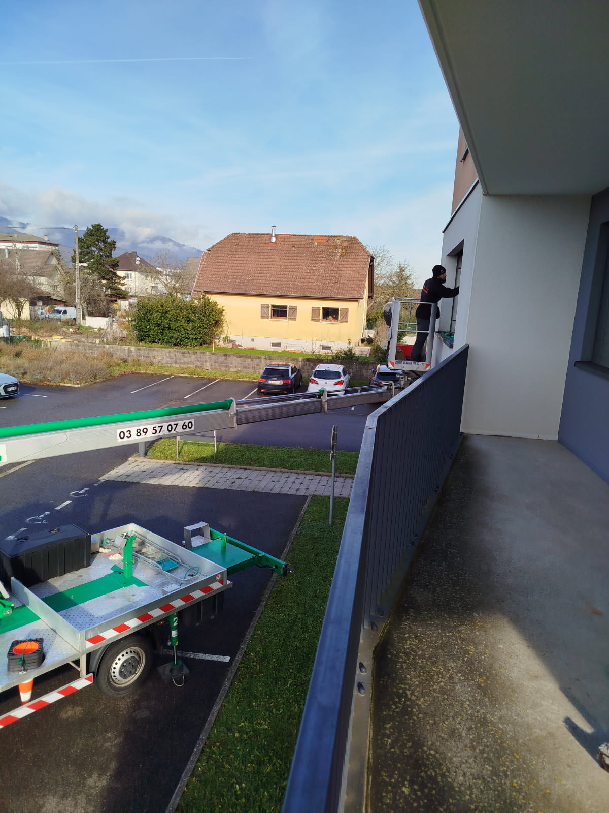 IMG_20251201_162354 | As Nettoyage Nettoyage de vitres et BSO avec nacelle chez un office notarial à Cernay Illzach 3